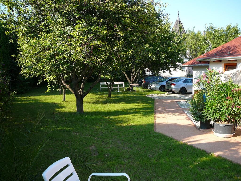 Ciklámen apartman Gyenesdiás Exterior foto
